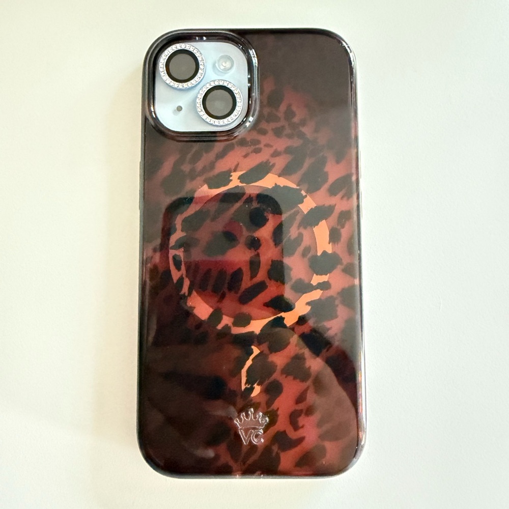 Velvet Caviar iPhone 15 case